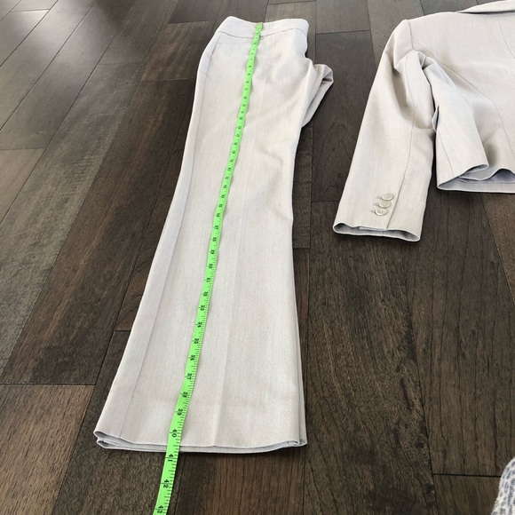 The Limited 2-piece suit - Picture 7 of 9